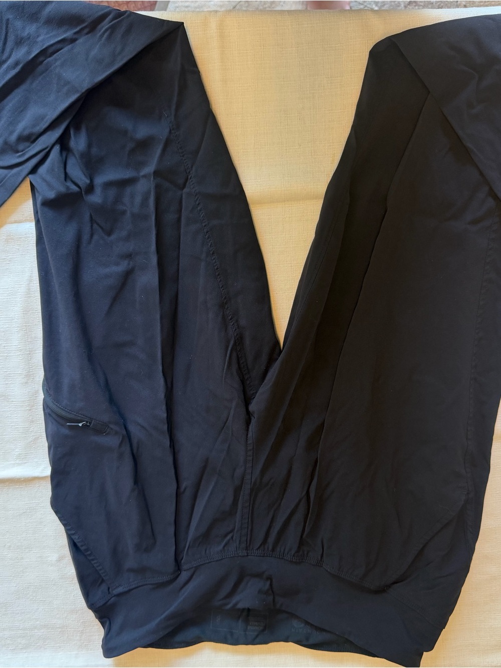Mountain Hardwear Women's Black Ankle-Length Pull-On Pants